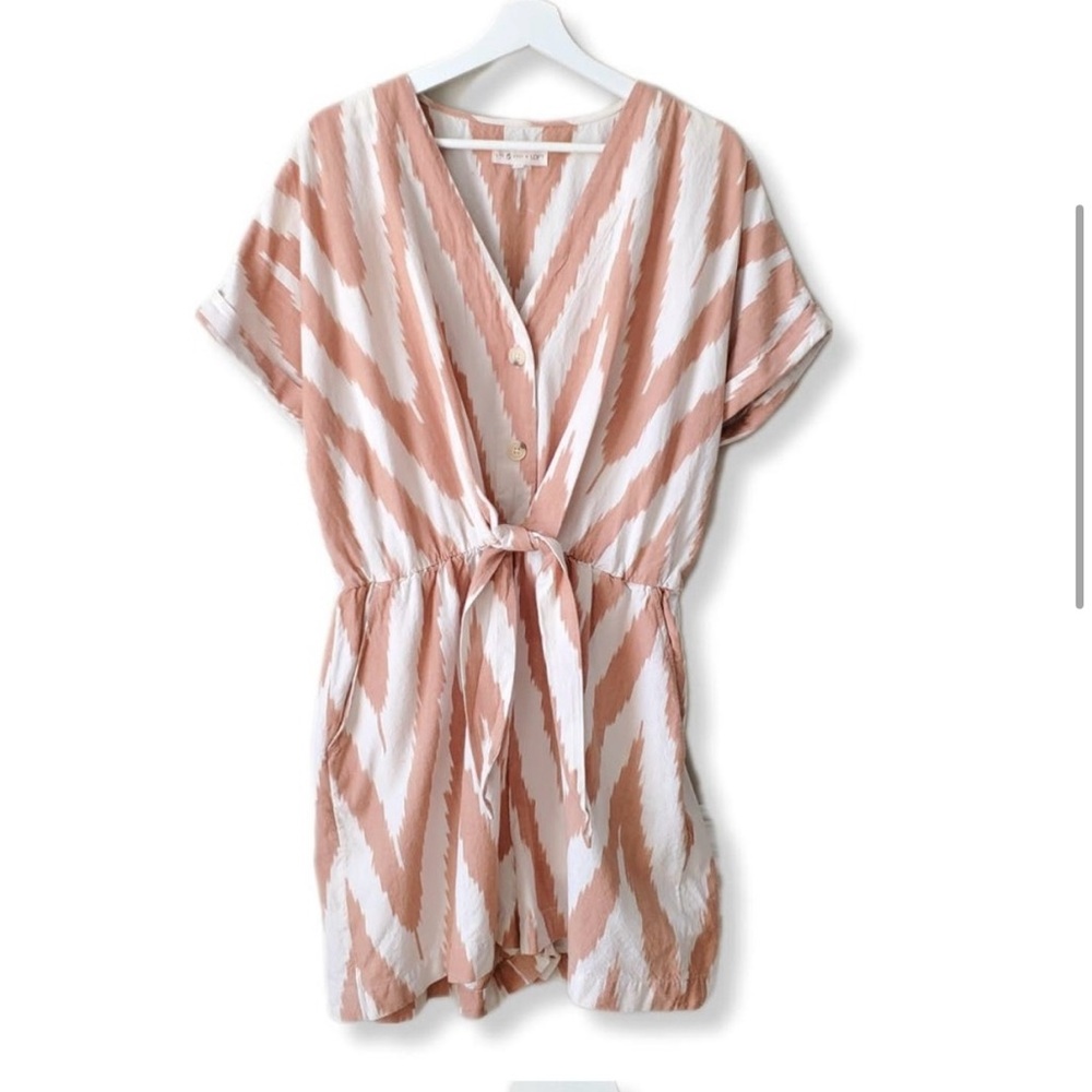 Lou Grey LOFT Ikat Romper Shorts M L Tie Front Pink Ivory Chevron NEW Flaw